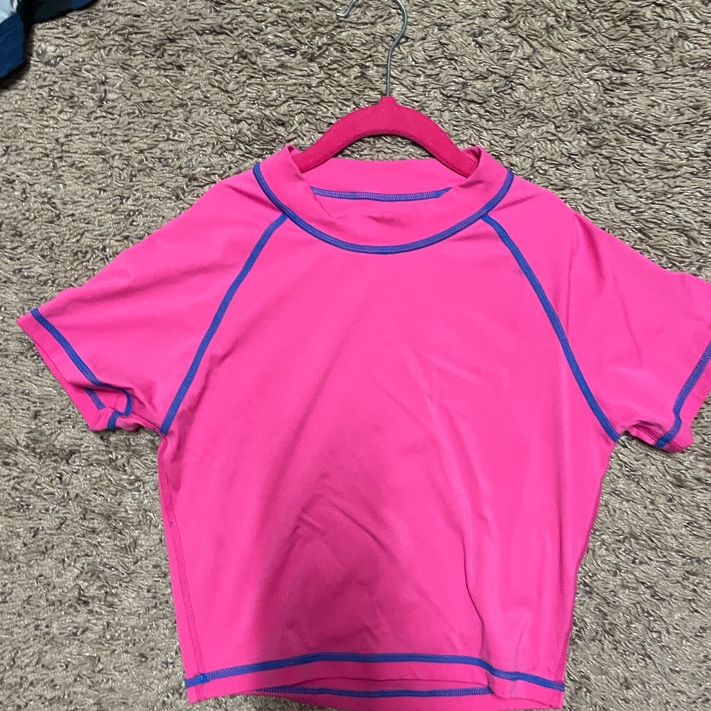 Buffbunny cropped workout tee! So cute! Wear with jeans or over sports bra!